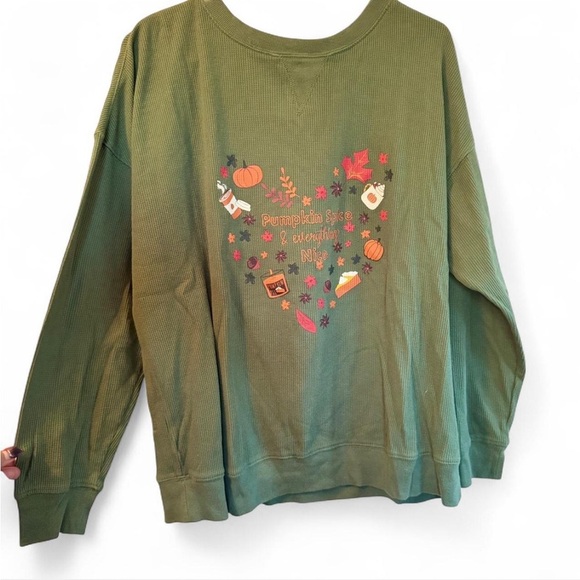 Feeling Festive Pumpkin Spice Fall Thermal Thermal Crewneck Top - Picture 3 of 8